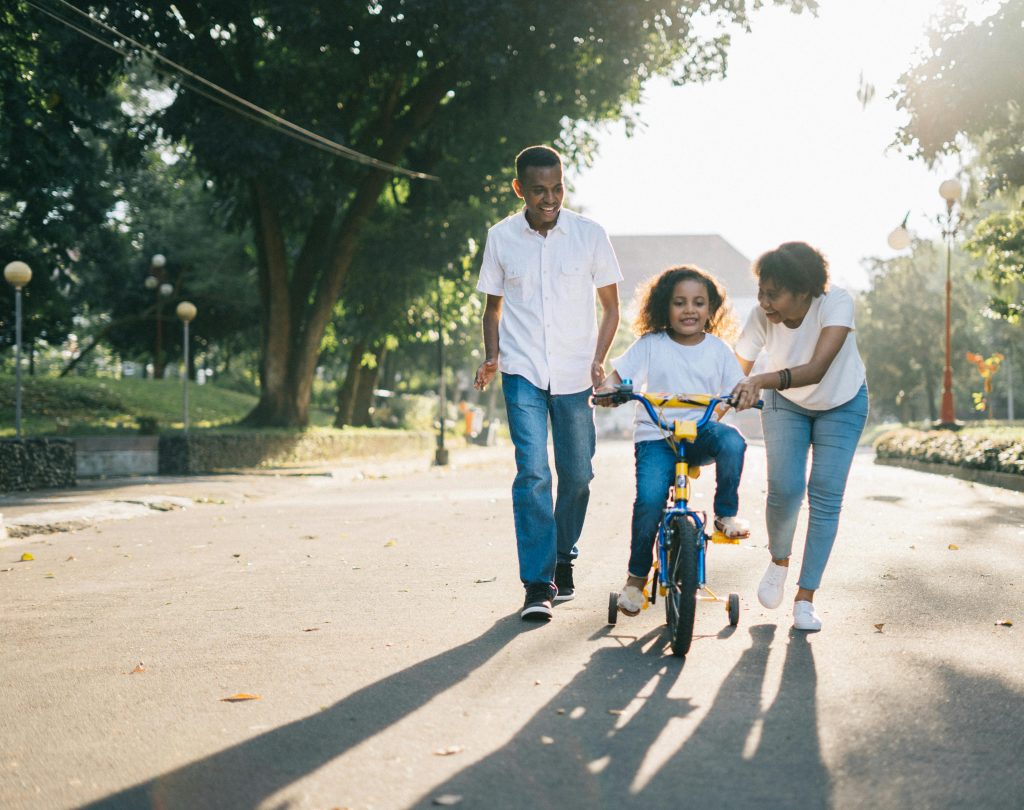 ¿Cómo mejorar la autoestima de nuestros hijos? Guía práctica para familias